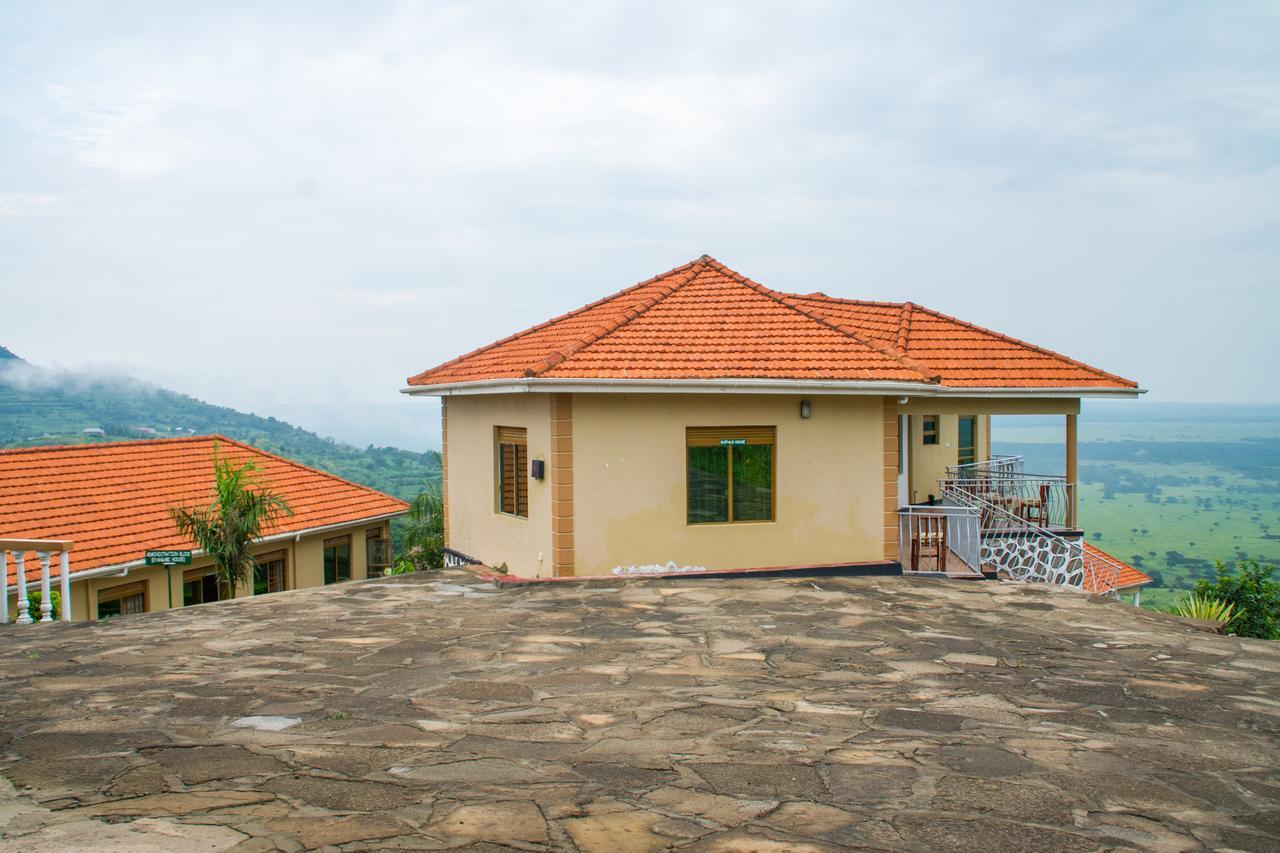 Queen Elizabeth Pvt Lodge Kichwamba Exterior photo